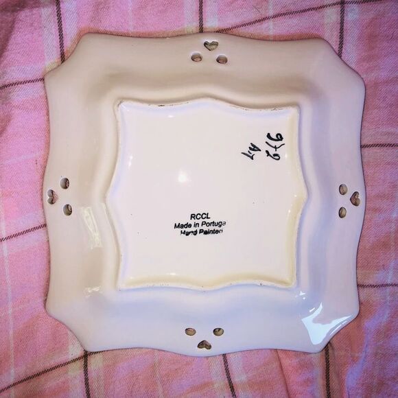 Vintage RCCL Hand Painted Floral Reticulated Square Plate W/Metal Wall Hanger - Picture 4 of 8